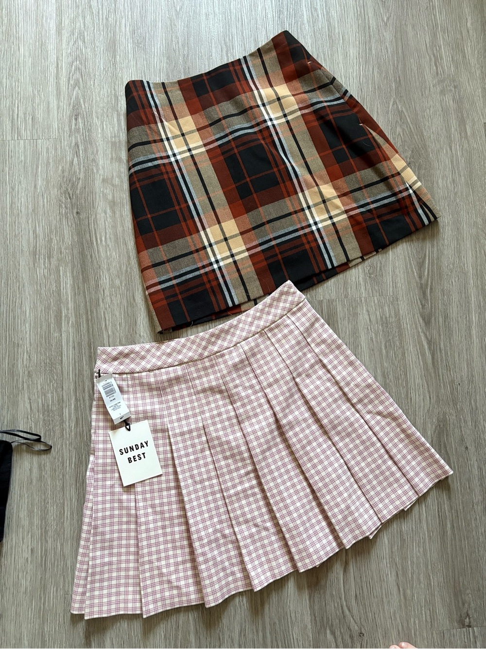 Aritzia skirt bundle